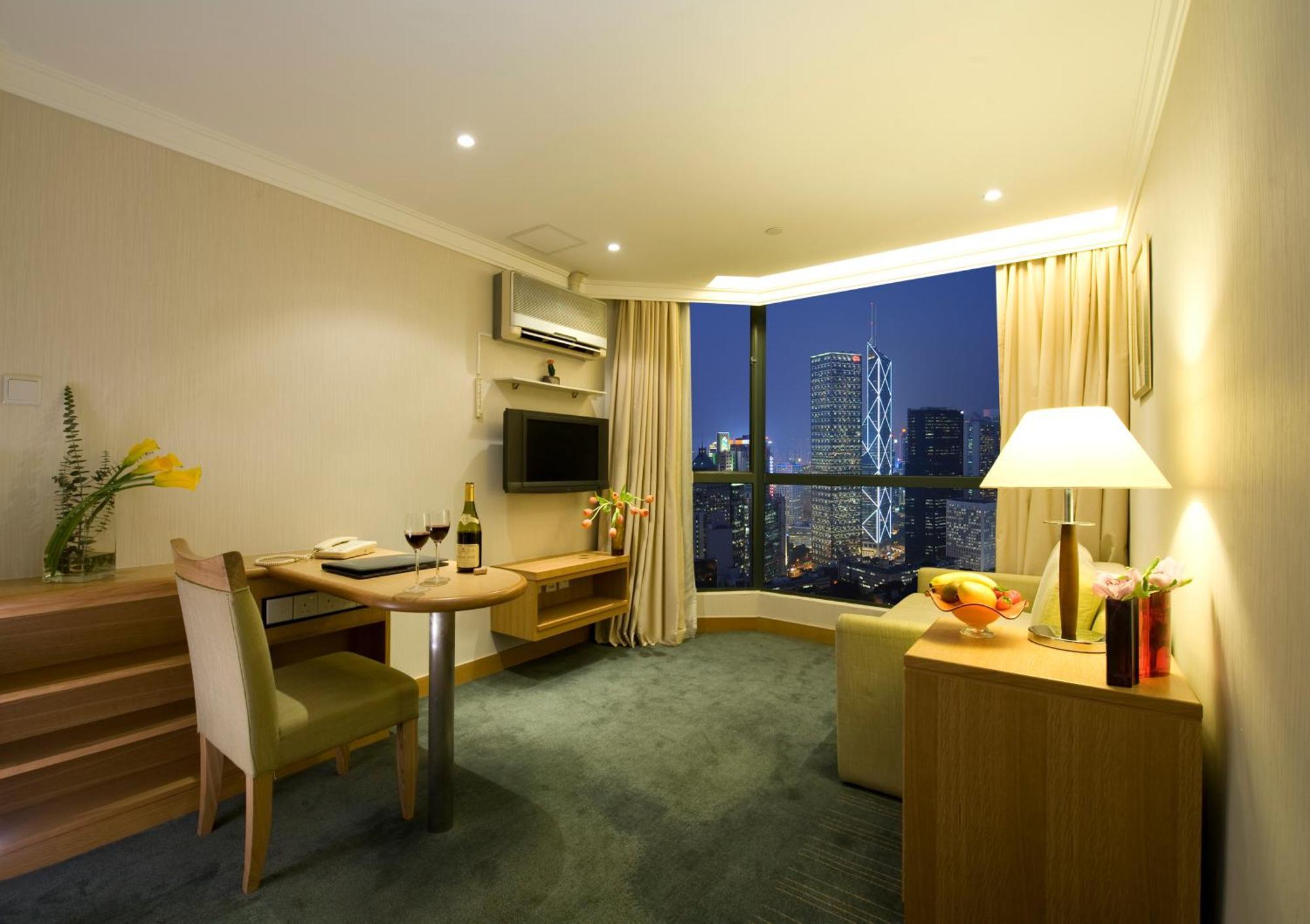 Deluxe Suite
