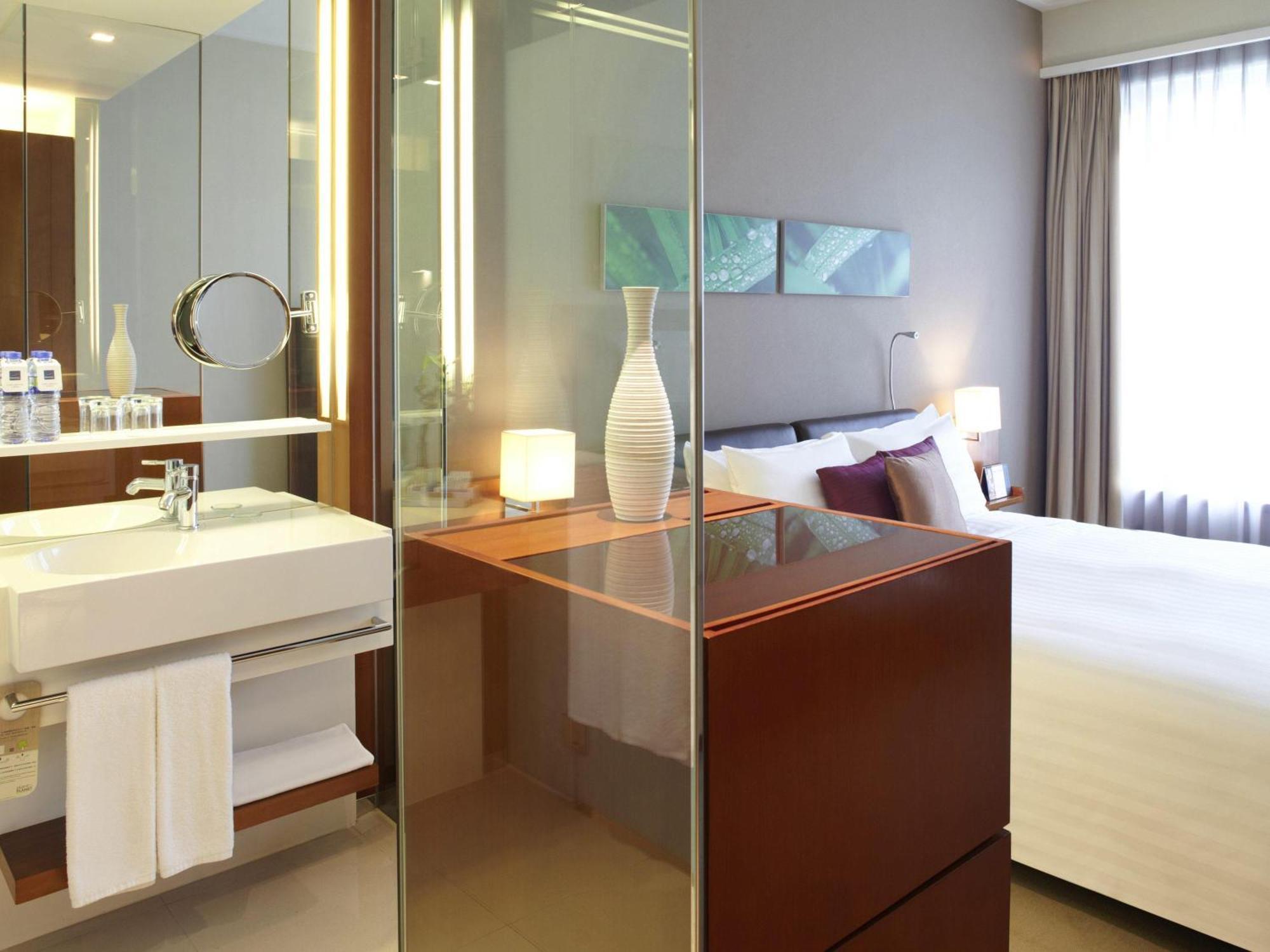 Superior Room Queen Bed